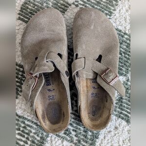 Birkenstock Boston Clogs, Size 39, Taupe